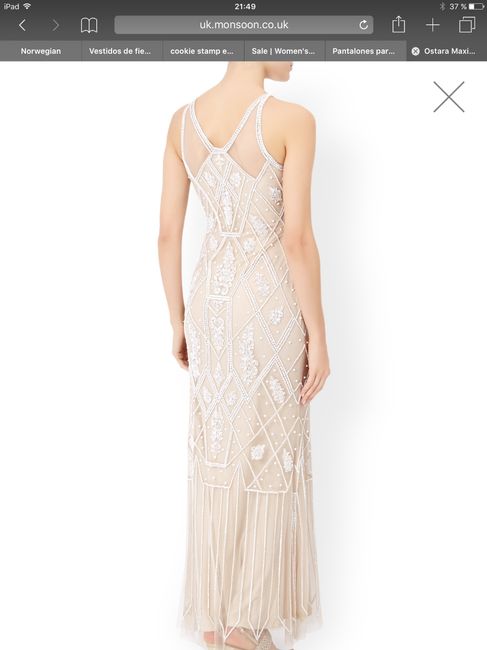 Vestido con pedrería 