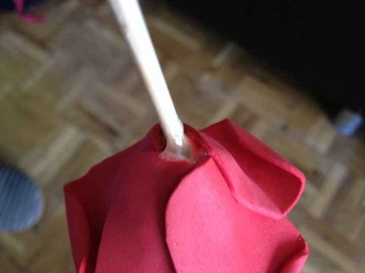 Perfumar rosas goma eva - 4