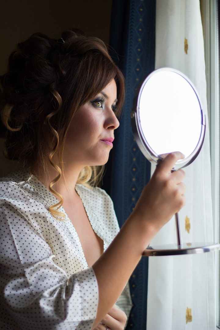 Comprobando el maquillaje