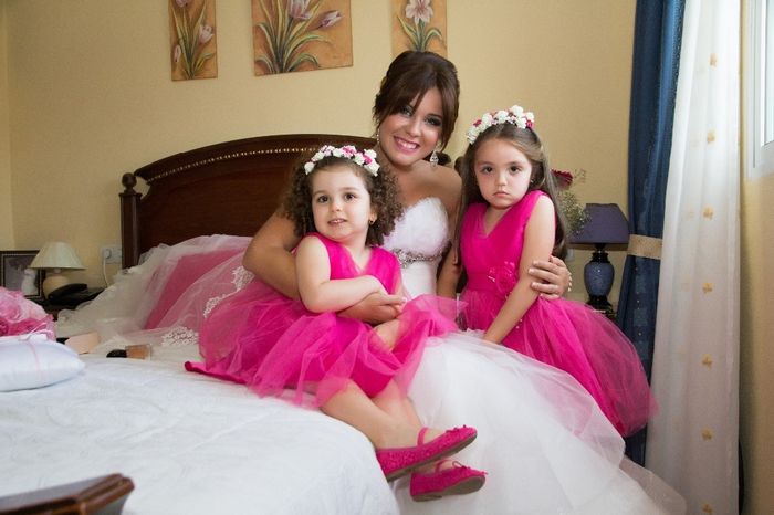 Con mis dos damitas, mi sobrina y una primita