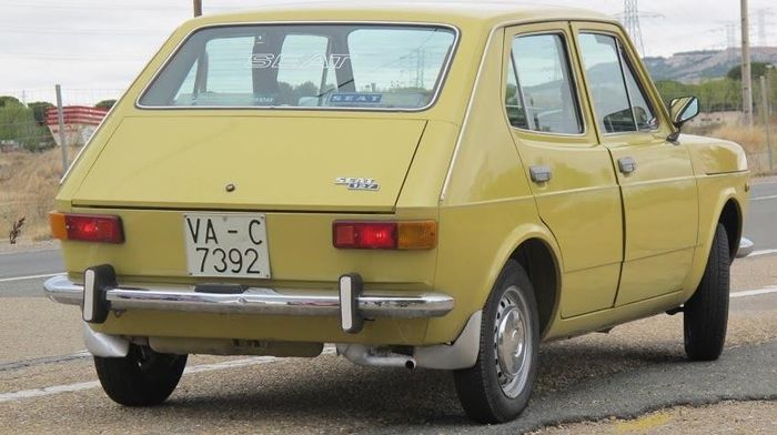 seat 127 trasera