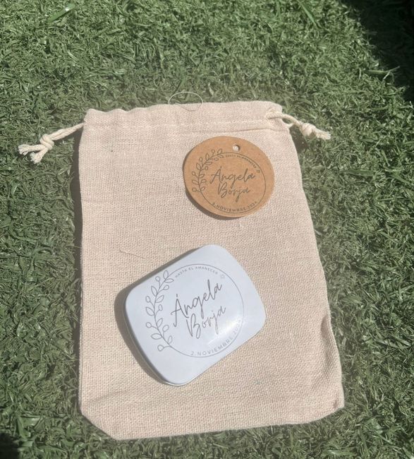 Regalo solidario médicos sin fronteras 🍬 3