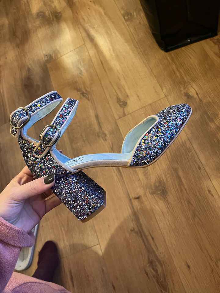 Tengo zapatos! - 1