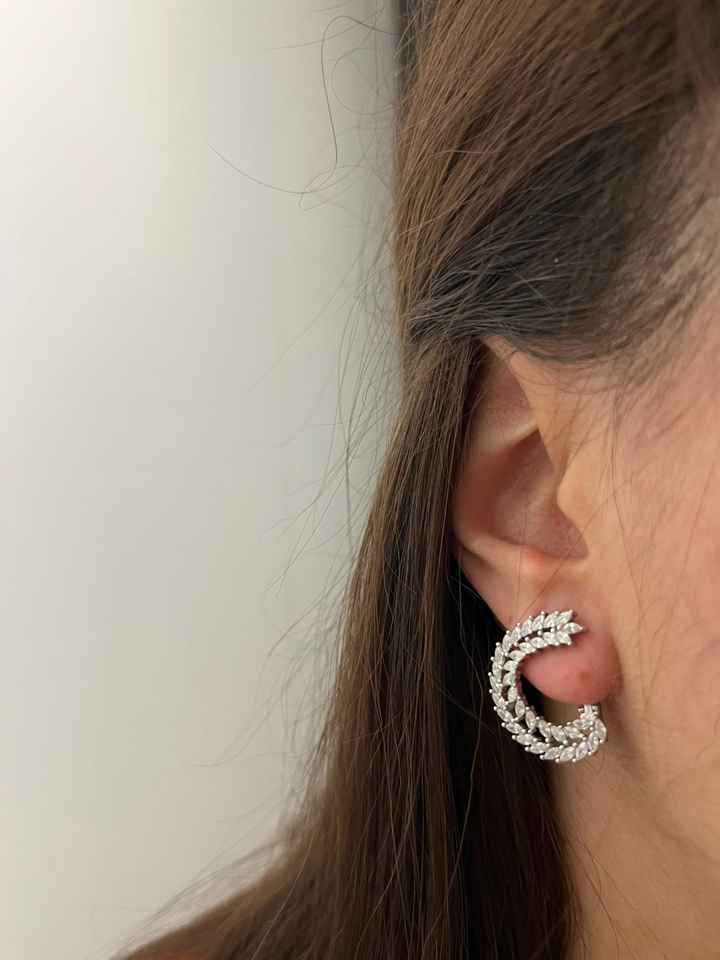 Pendientes día "b" - 1