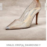 Alguien sabe el precio de estos zapatos de swaroskys? - 1