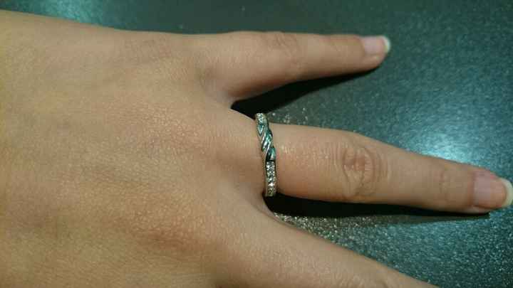 Este es mi anillo de pedida, me gustaría ver el vuestro - 2