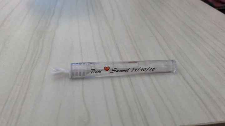 Pomperos personalizados - 1