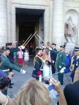 beso en la iglesia