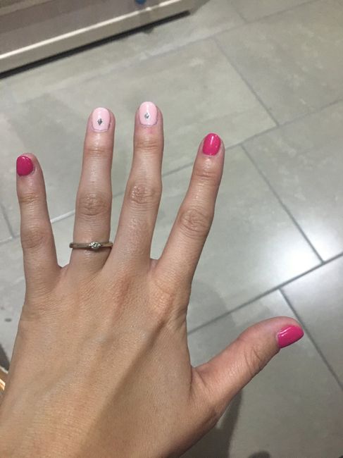 Uñas y pestañas - 1