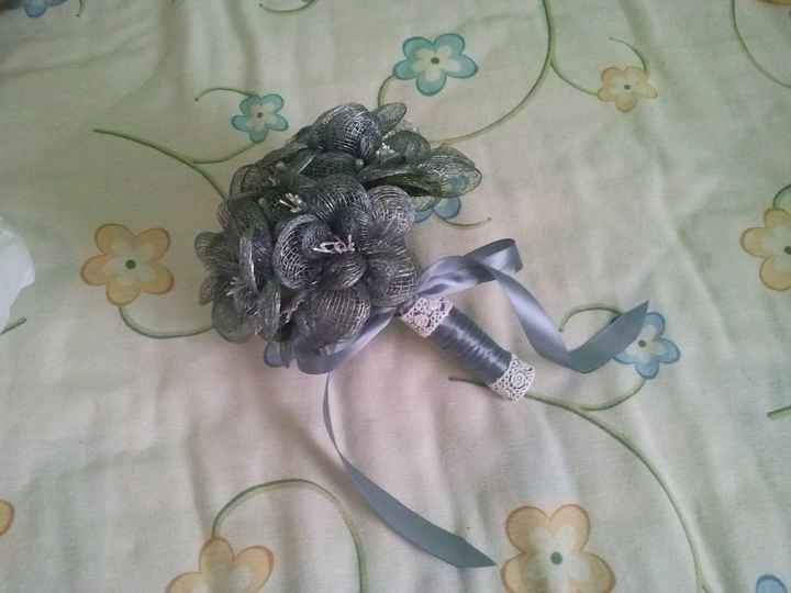 RAMO DE FLORES PARA AMIGA