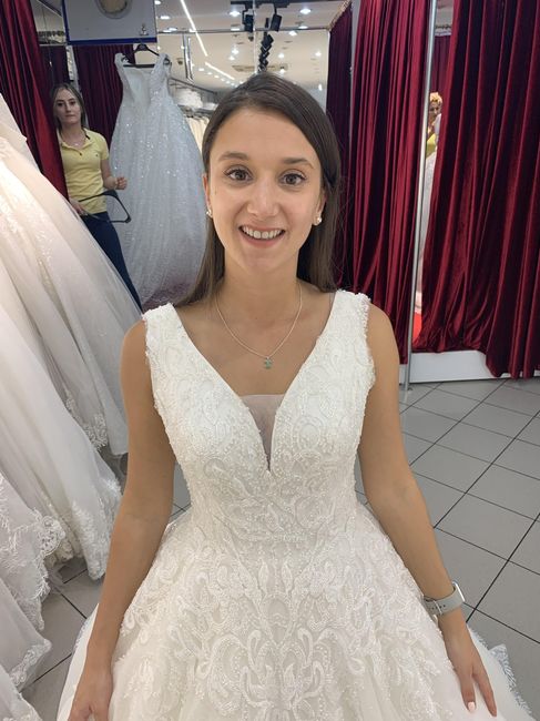 Vestido novia con mucha pedreria