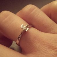 Pongamos todas nuestro anillo de compromiso - 1