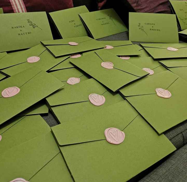 Nuestras invitaciones hechas a mano😍 - 1