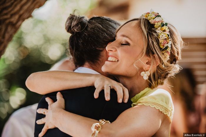 Corona de flores para invitadas, ¿qué opinas? 1