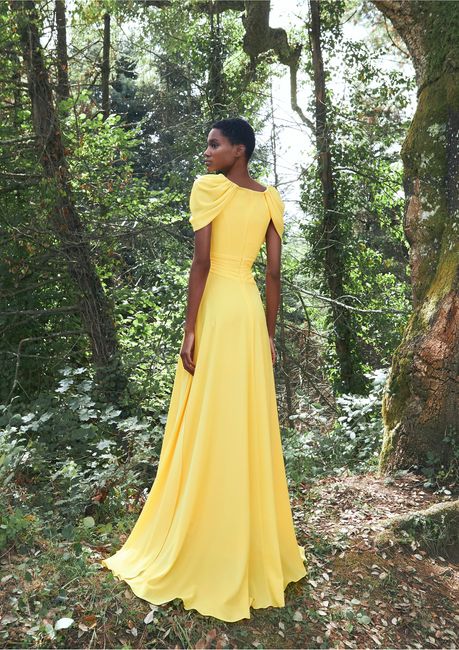 ¿Acudirías a una boda como invitada vestida de amarillo? 💛 2