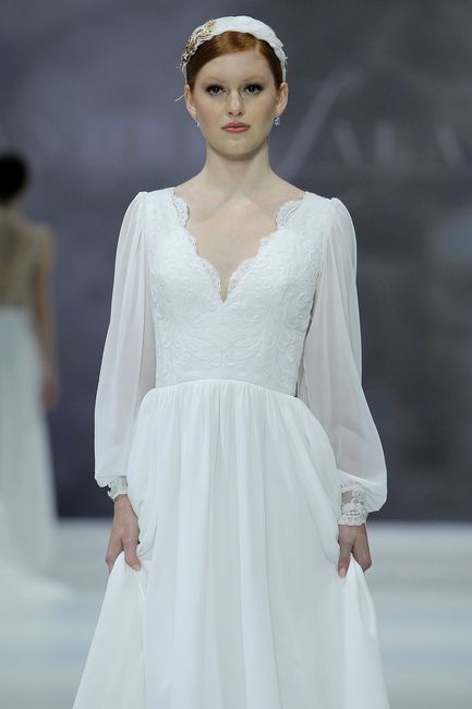 ¡Nuria Casas afirma que se casará con uno de estos vestidos! 😮👇 8