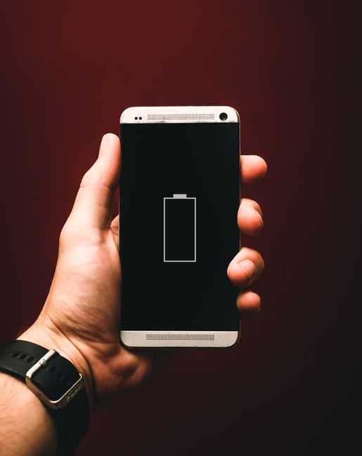 ¿Quién es más probable que se quede sin batería en el móvil? 2