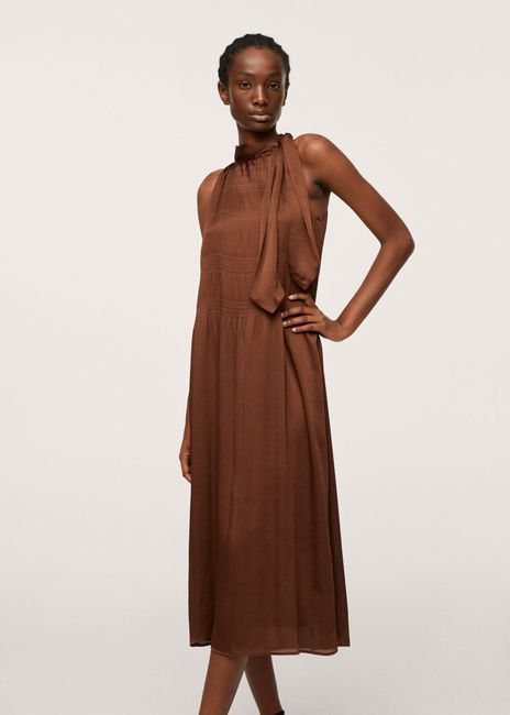 ¡5 vestidos marrones para invitadas que marcarán tendencia esta temporada! 😍 - 4