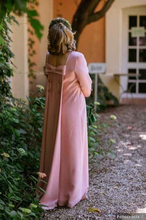 ¿Apruebas este look de madrina? 🤔 - 1