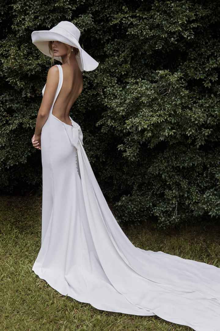 ¡Alucina con la espectacular espalda de este vestido! 🤩 - 1