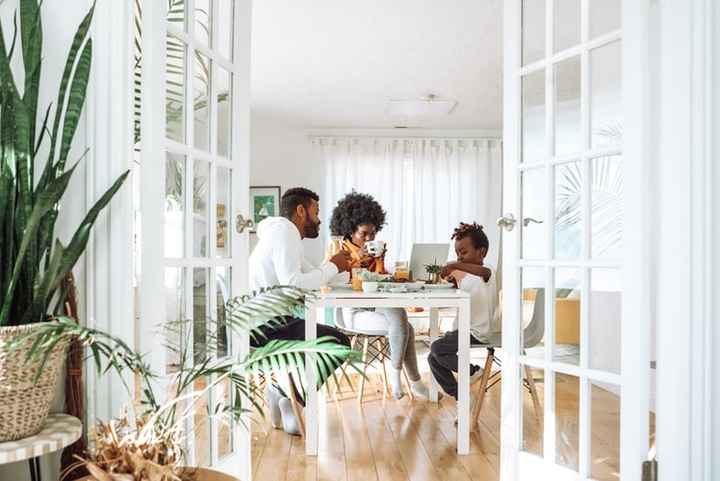 ¿Vivir cerca o lejos de la familia? - 1