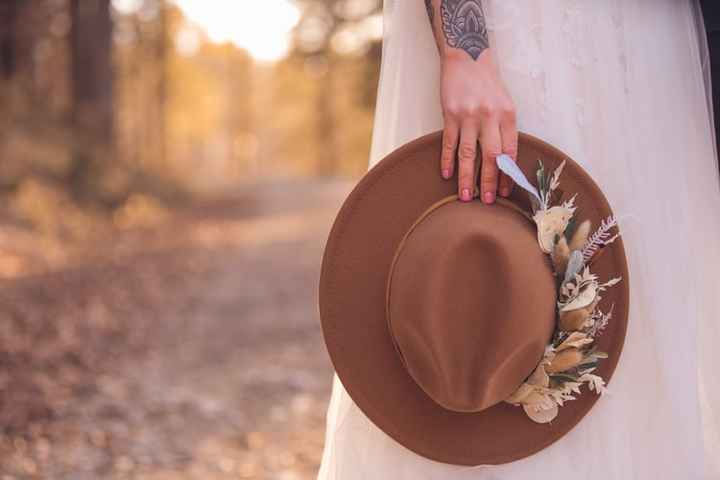 ¿Lucirías este sombrero en tu boda? - 1