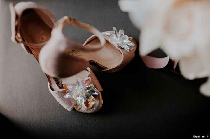 ¡Alucina con estos zapatos que parecen salidos de un cuento de hadas! 🧚‍♀️ - 1