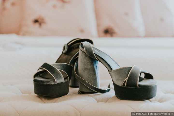 ¿Eres fan del terciopelo? ¡Estos zapatos son para ti! 😎 - 1
