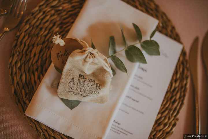 El amor se cultiva, ¿qué te parece este detalle de boda? ❤️ - 1