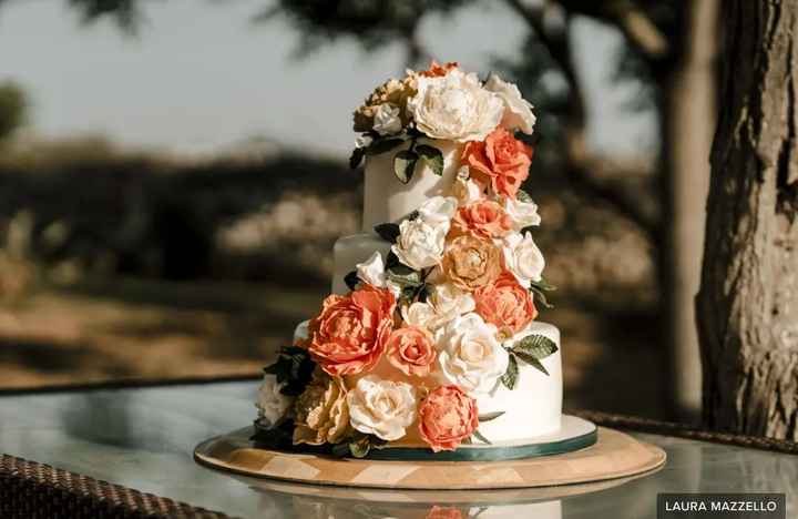 Tarta de boda con flores, ¿te gusta esta tendencia? - 1