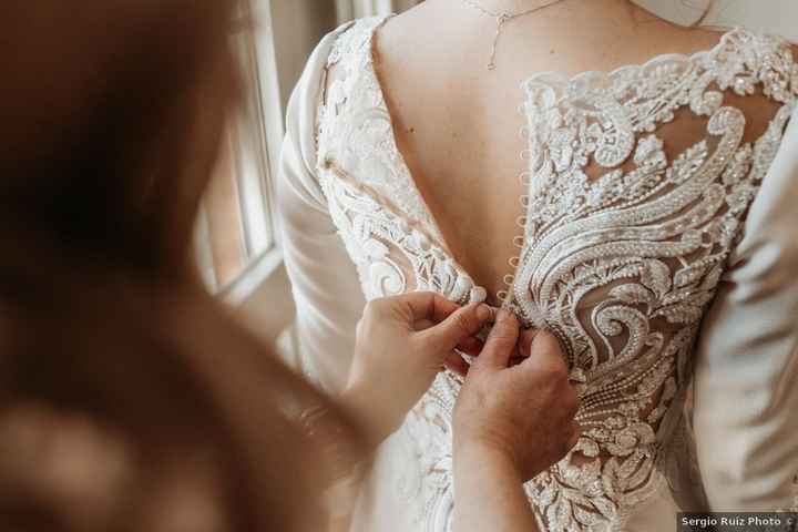 Mi vestido tendrá una espalda... - 1