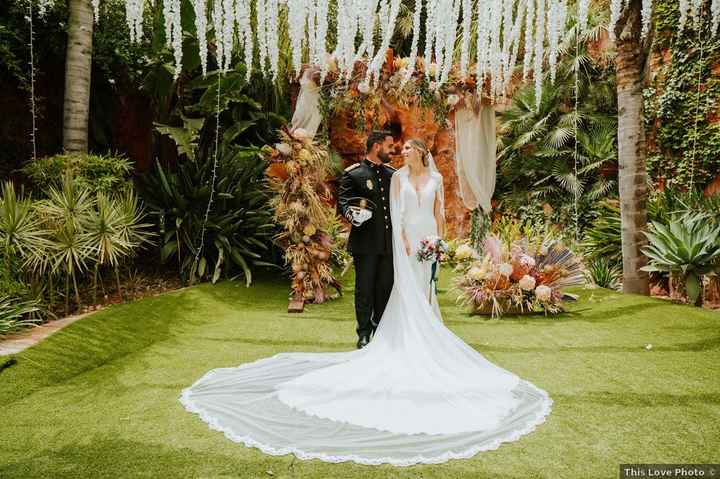 ¿Vestido con o sin cola? - 1