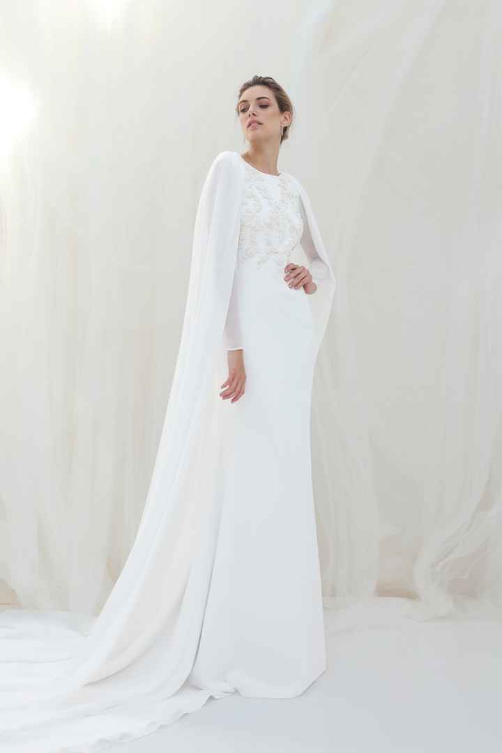 Vestidos de novia con capa 😍 - 2