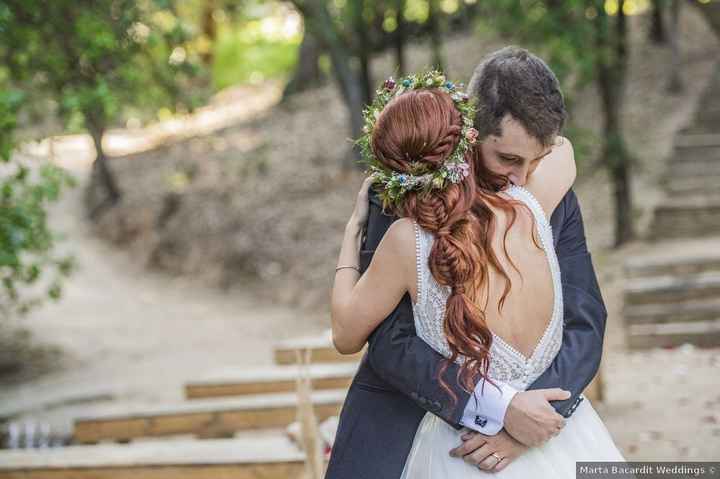 ¿Llevarás una corona de flores como tocado? ¡Este peinado te quedará muy top! 😍 - 1