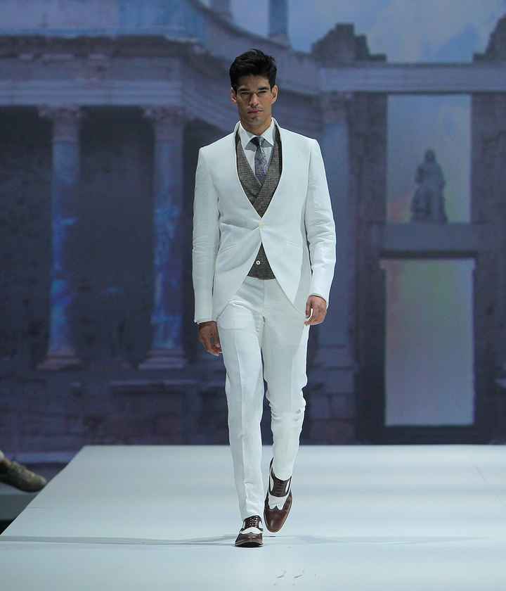 ¡Tendencias en trajes de novio para 2023! - 2