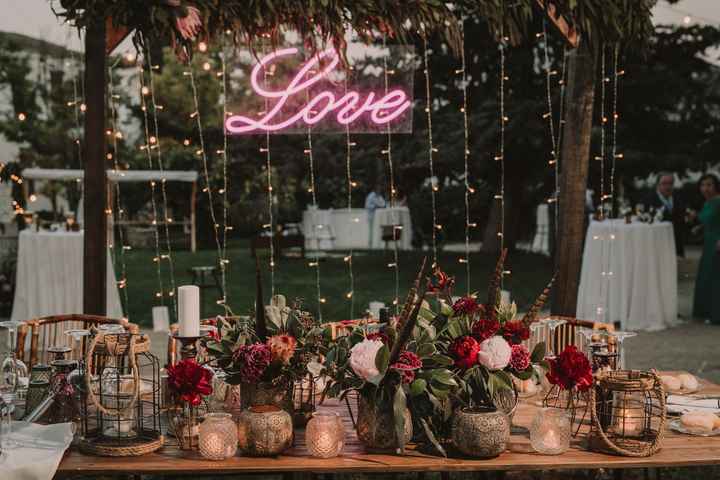 ¿Incluiréis neones en la deco de vuestra boda? - 3