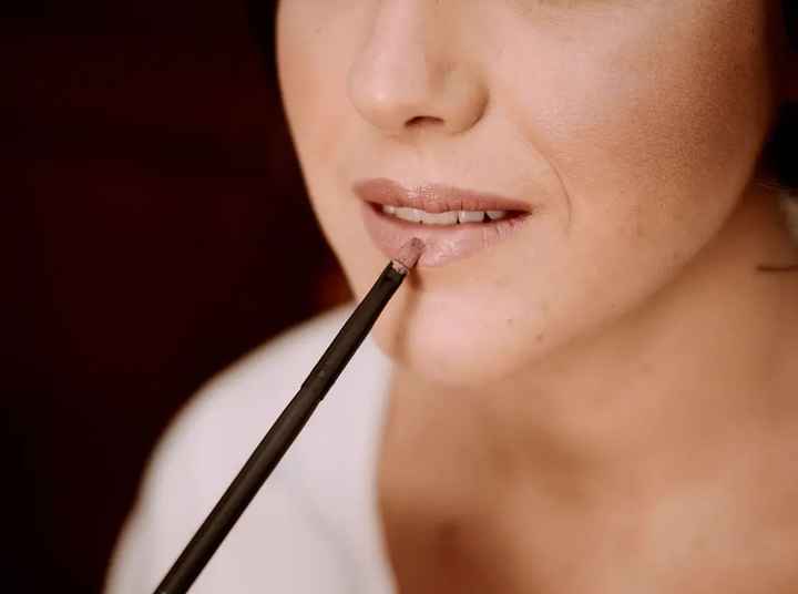 ¿Te hidratas los labios a diariamente? - 1