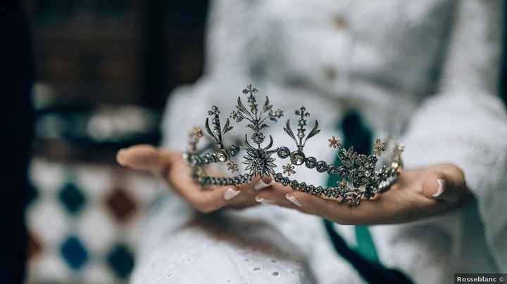 ¡4 preciosas tiaras para novias románticas! - 2