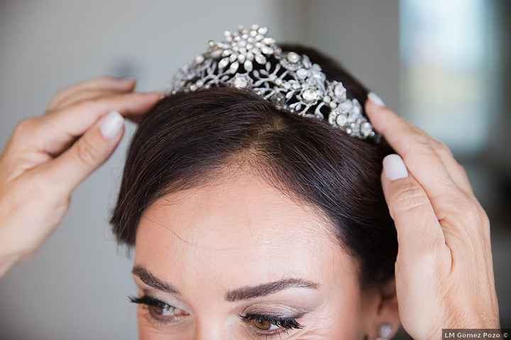 ¡4 preciosas tiaras para novias románticas! - 3