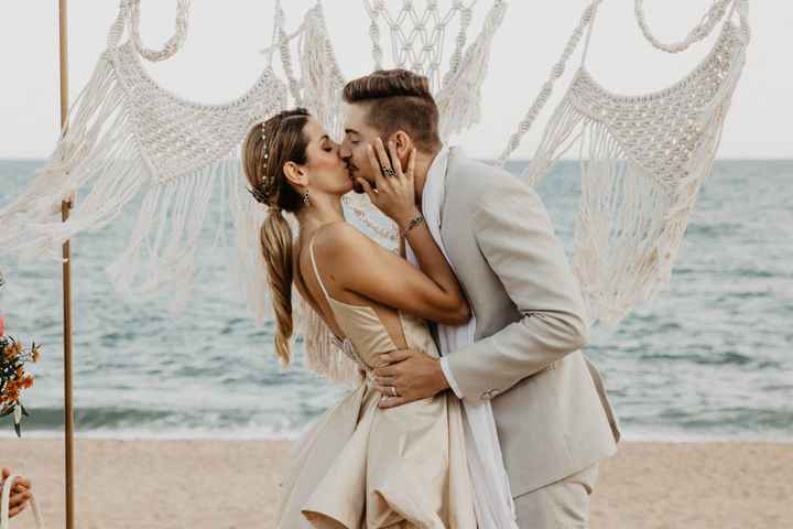 Coleta baja para novias, ¿te animas? - 1