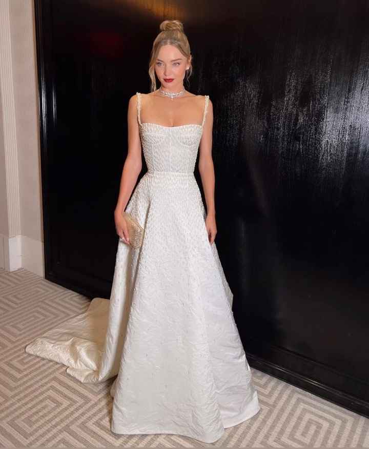La Met Gala 2023 se tiñe de blanco, negro y perlas en homenaje a Karl Lagerfeld - 2