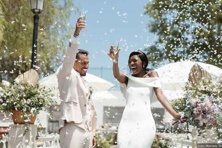¿Quieres ahorrar dinero organizando tu boda? ¡Echa un vistazo a las promociones de la app! 🤑 - 1