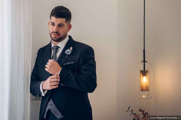 3 trajes, ¿cuál te gusta más? - 1