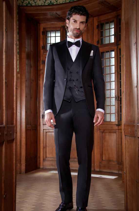 Pregunta 2: ¿Cómo se llama este tipo de traje? - 1