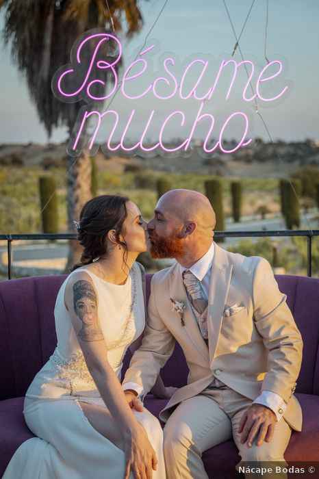 ¡Neones en la boda! ¿Sí o no? - 1