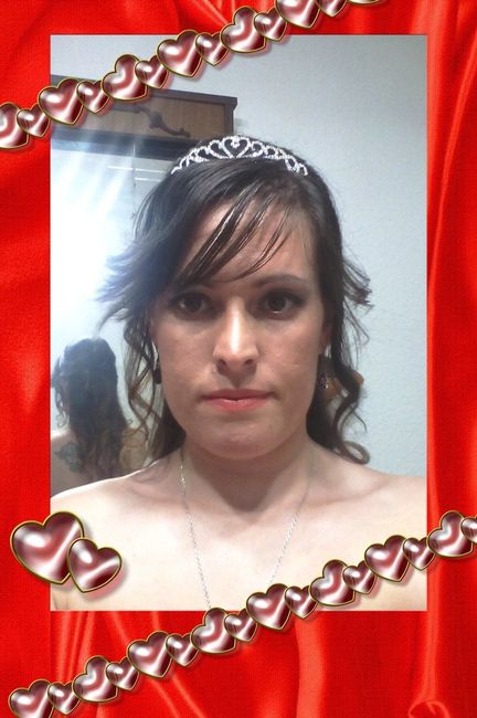 Semirecogido con la tiara