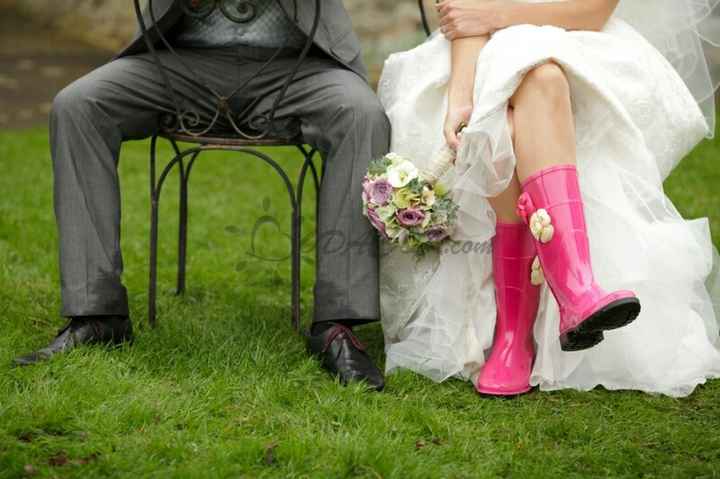 Si llueve el día de tu boda, ¿te pondrías estas botas? - 1