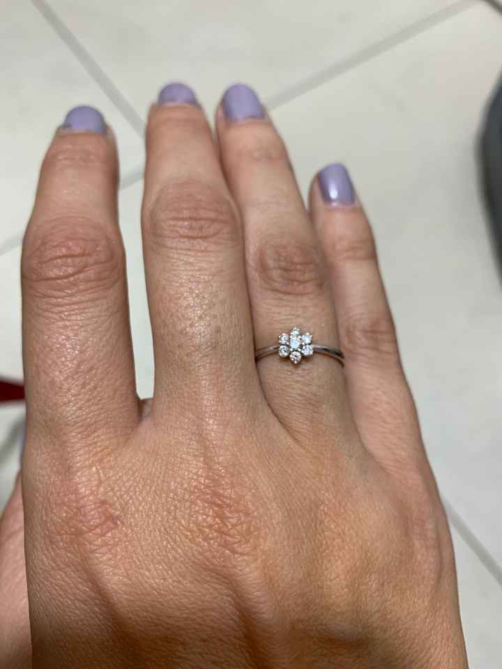 ¡Comparte una foto de tu anillo de compromiso! 😍💍 - 1