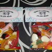 Bolsas de chuches para niños (iba dentro de la bolsa grande con una bolsa de gusanitos, globos, cara