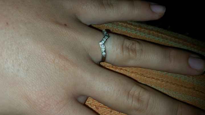 Pongamos todas nuestro anillo de compromiso - 1